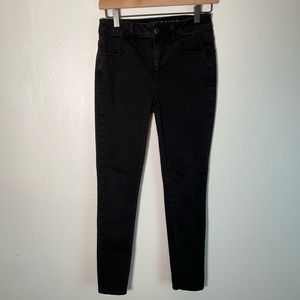 American Eagle Hi-Rise Black Jegging Jeans Size 4
